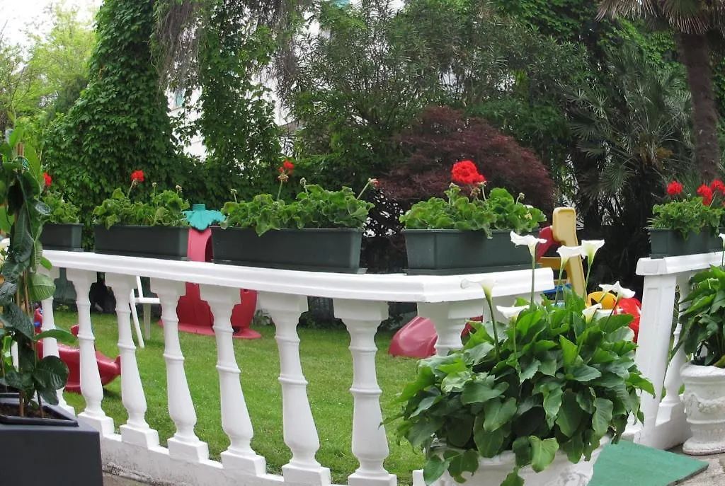 Hotel Smeraldo Τζεσόλο Λίντο